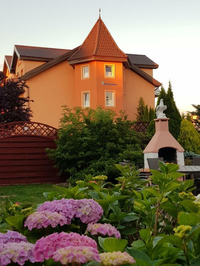 Posejdon Bed and Breakfast Ustronie Morskie Eksteriør billede
